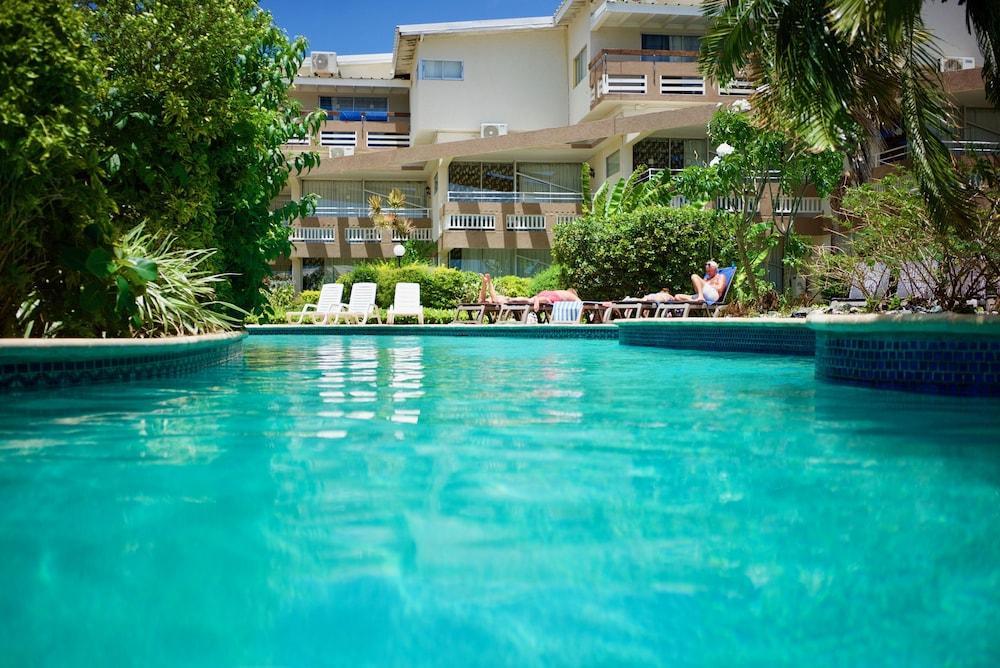 Tropikist Beach Hotel And Resort Crown Point Exterior foto