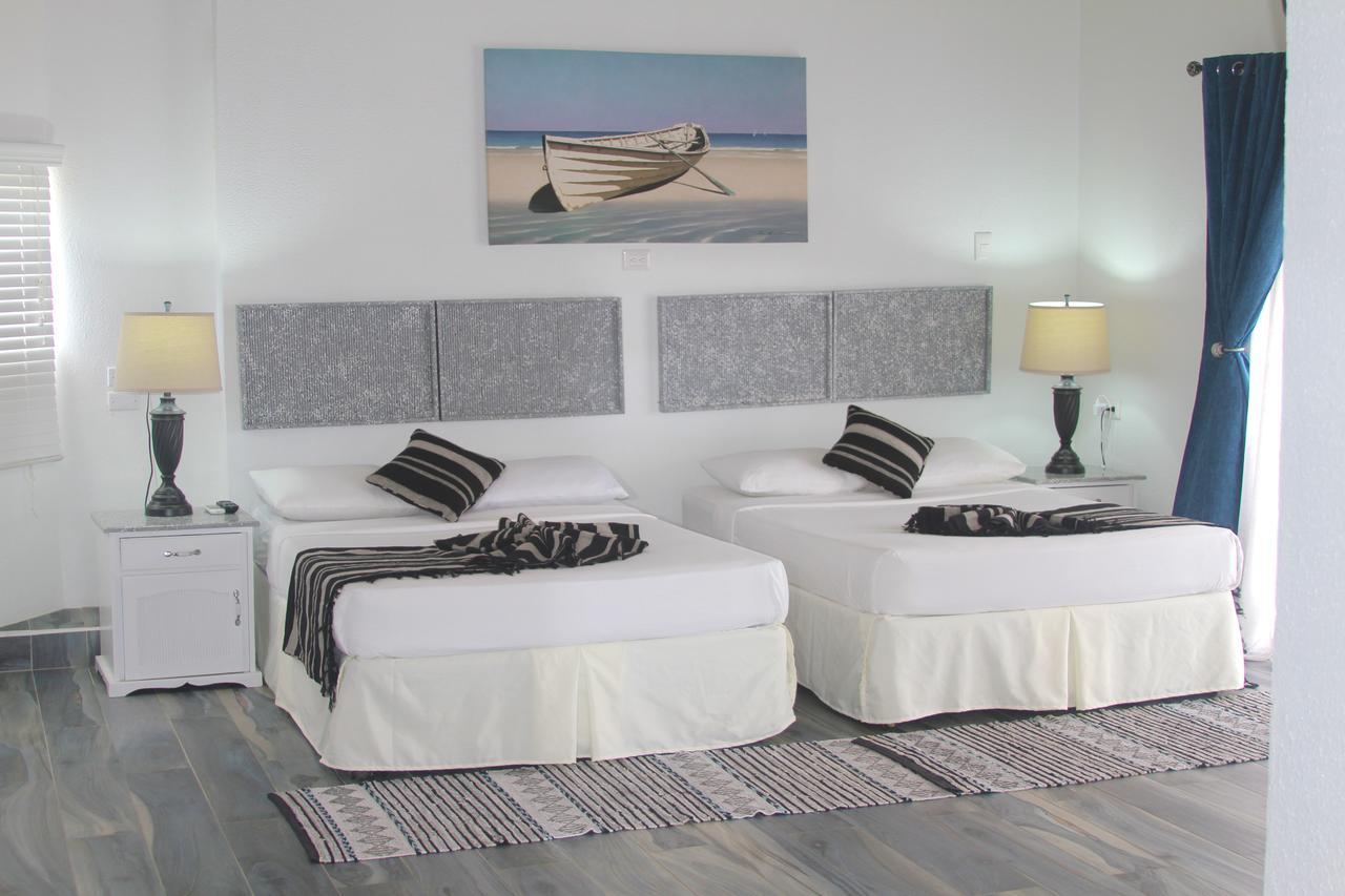 Tropikist Beach Hotel And Resort Crown Point Exterior foto